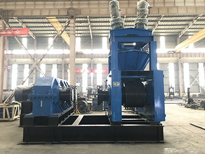 大面積的廠(chǎng)房倉(cāng)庫(kù)